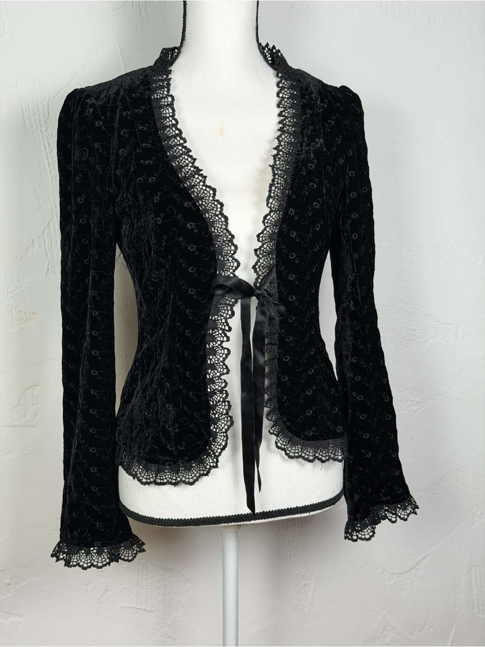 Unique and Feminine Nanette Lepore Black Eyelet Velvet & Lace Blazer 4